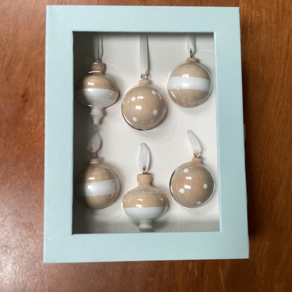 Christmas Decor Bundle: 3 Packs Ornament hooks/Ornaments - Picture 8 of 12